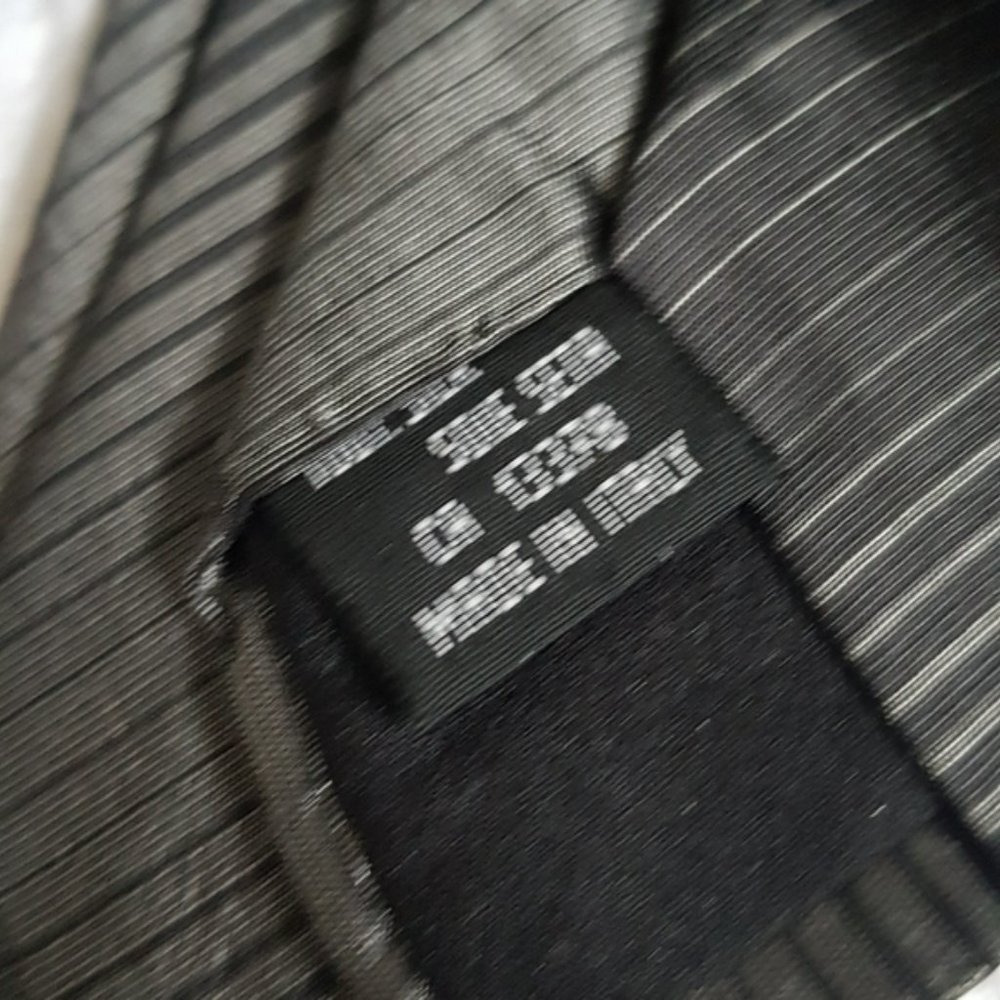 In Good Condition No Stains - Set Of Three Neck T… - image 4